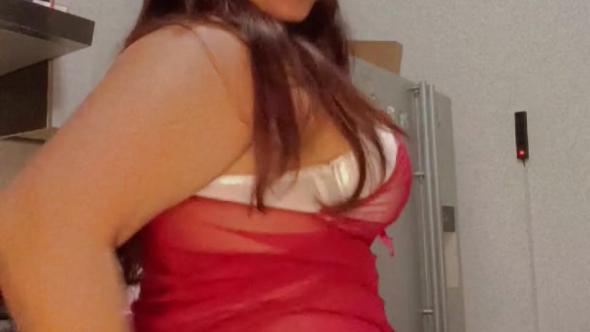 Slap my ass 🍑 - video by ladyesmee99 cam model