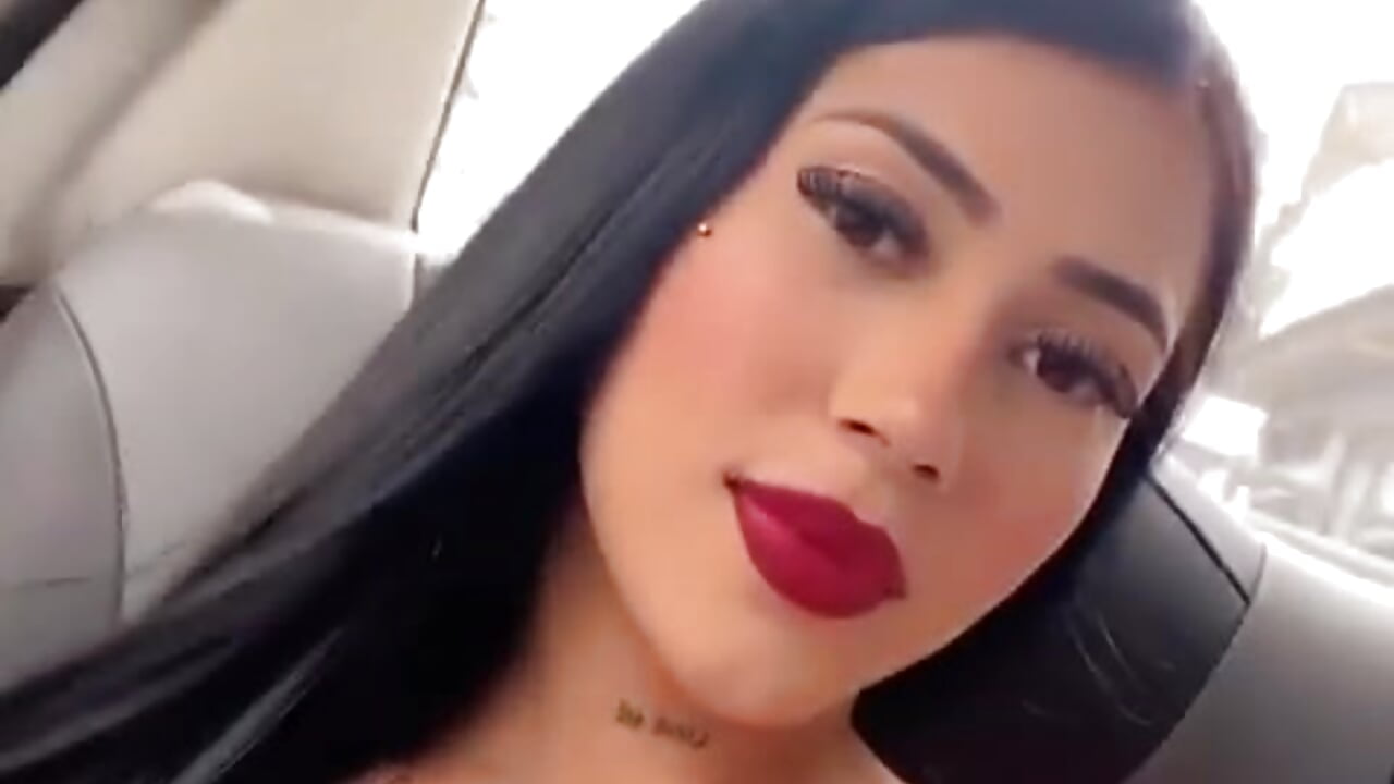 profile-intro-video-1712507322 - video av sendayaponce cam model