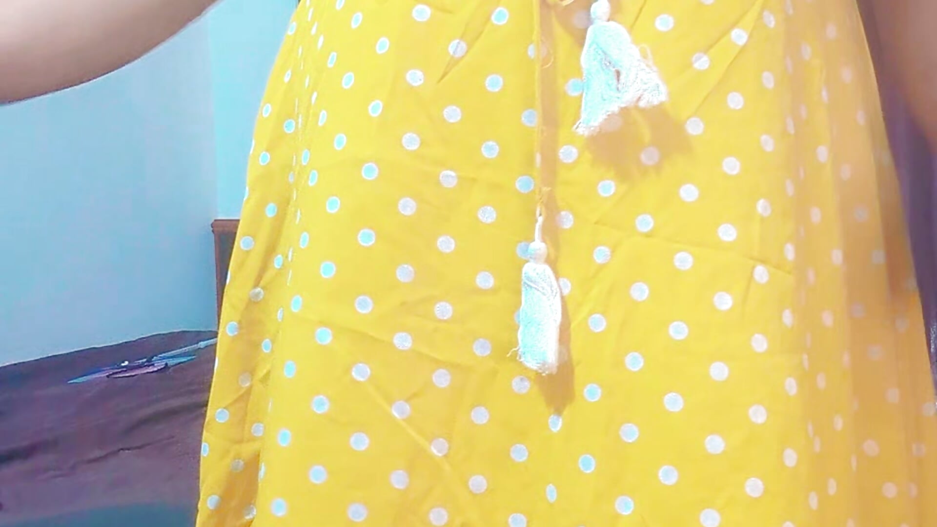 Juicy Pussy - video by VoluptuousGoddess cam model