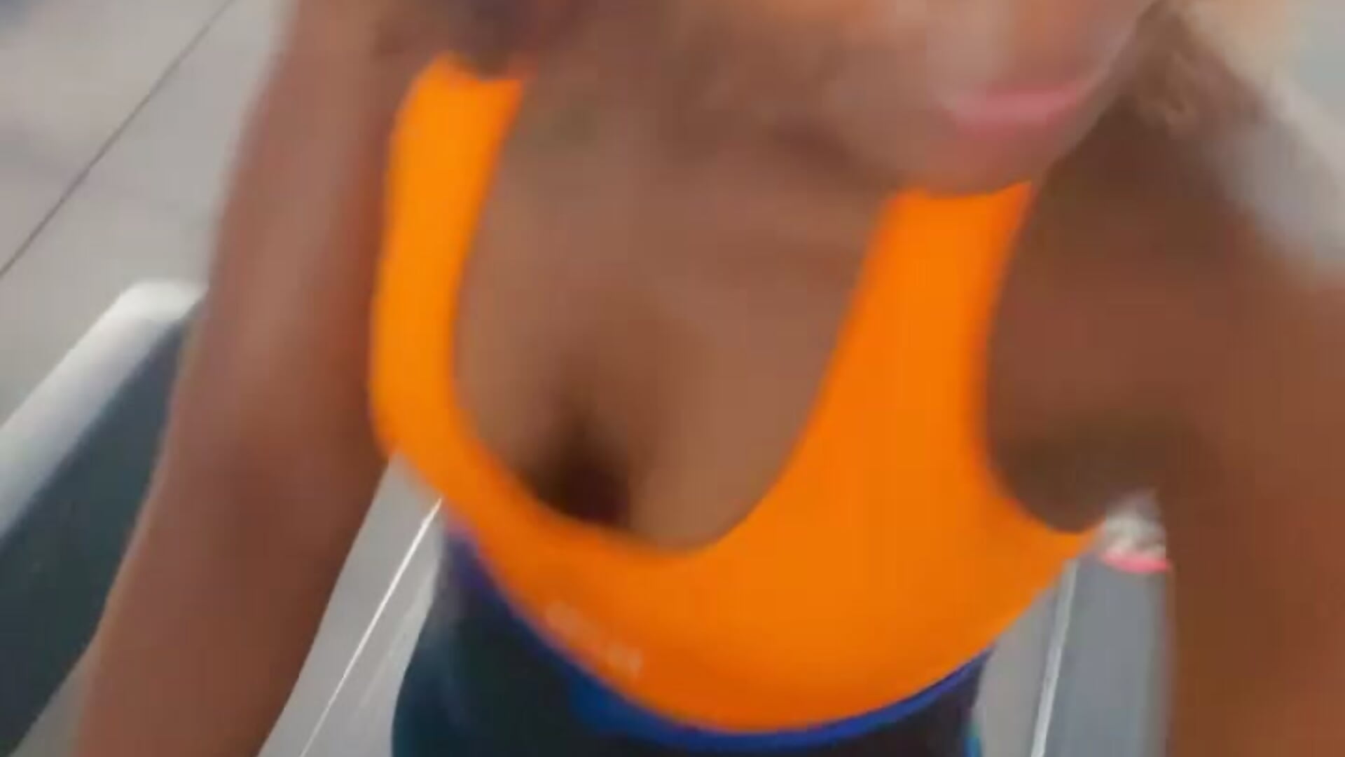 Work out day - vídeo de la modelo de cam SexyVannessa