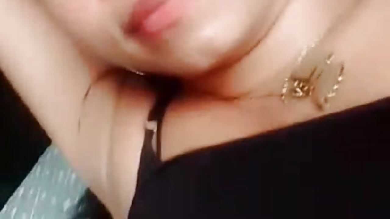 (✿◕‿◕✿) - video by jade_brunnette cam model