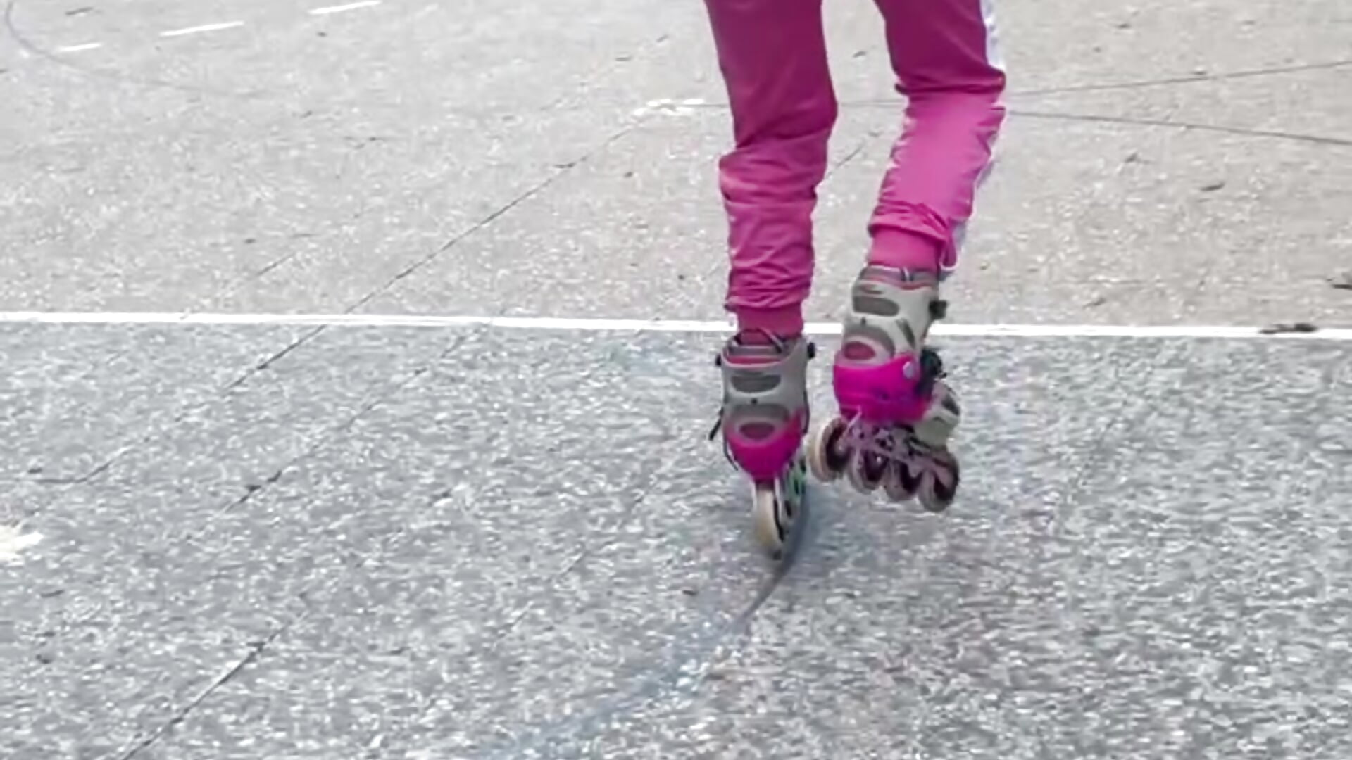 Skate - video by AlessiaVix cam model