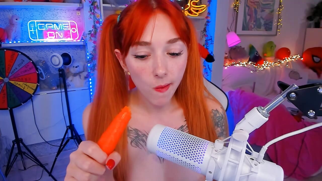 Carrot Snack ASMR