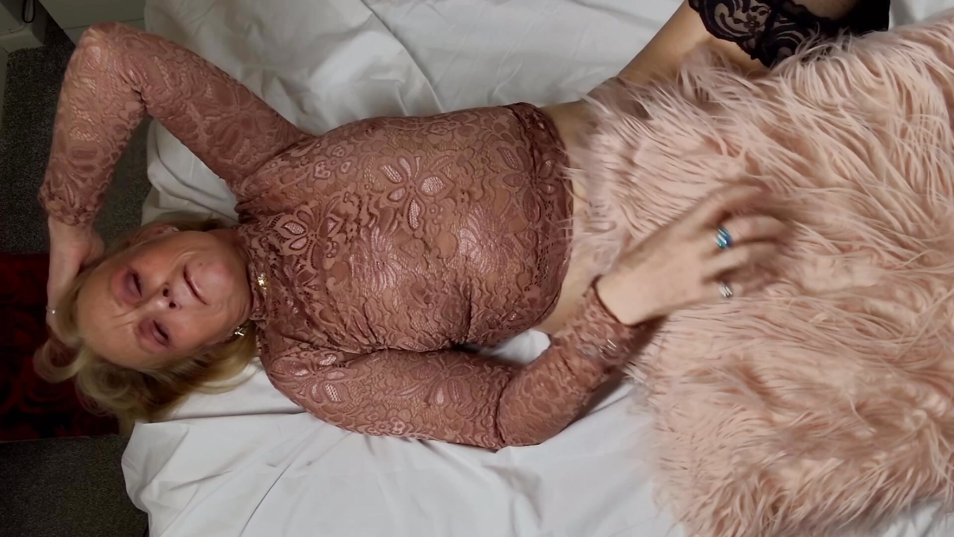 My Intro 4 your PC - TopazCamgirl 캠 모델의 동영상