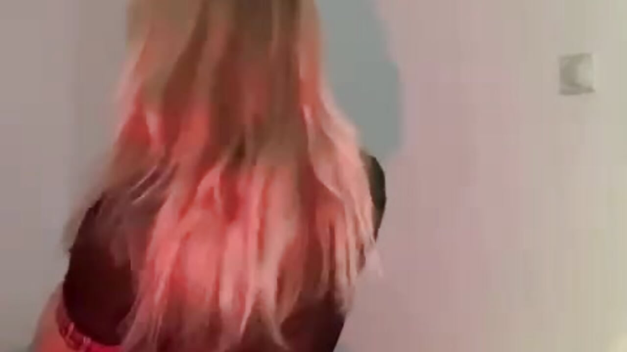 School naked girl - video by MiaDavis21 cam model