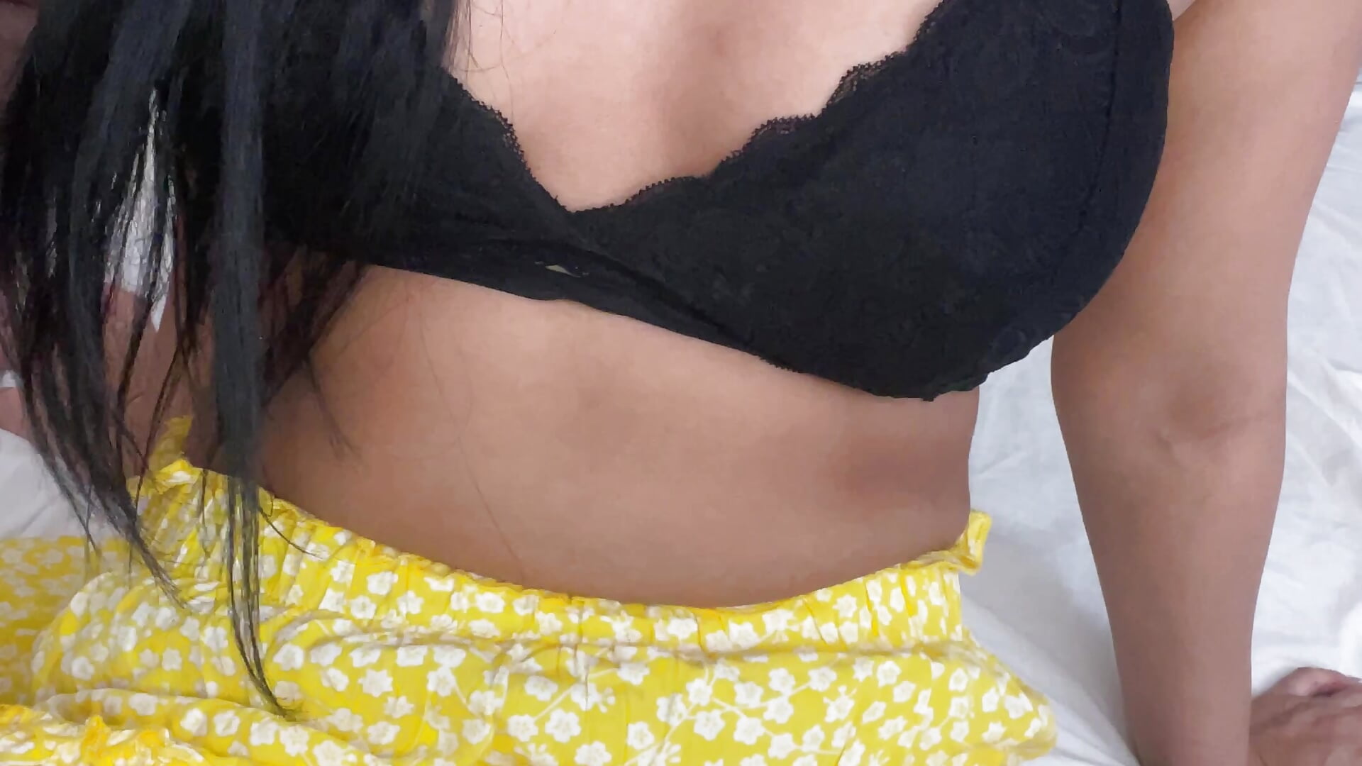 The spot on my panties is little make it big - vidéo du modèle de showcams KarraJason