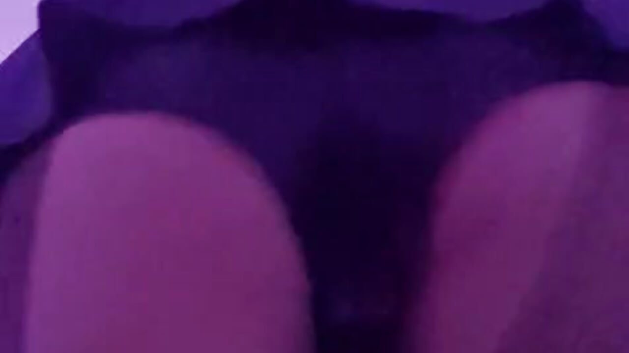 Shanking my ass with techno lol - video Sarah-Stoner kameramallilta