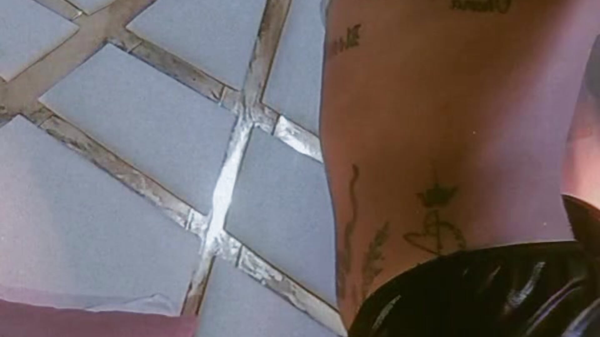 a good dance😍😎💅 - video by Lunita_5 cam model