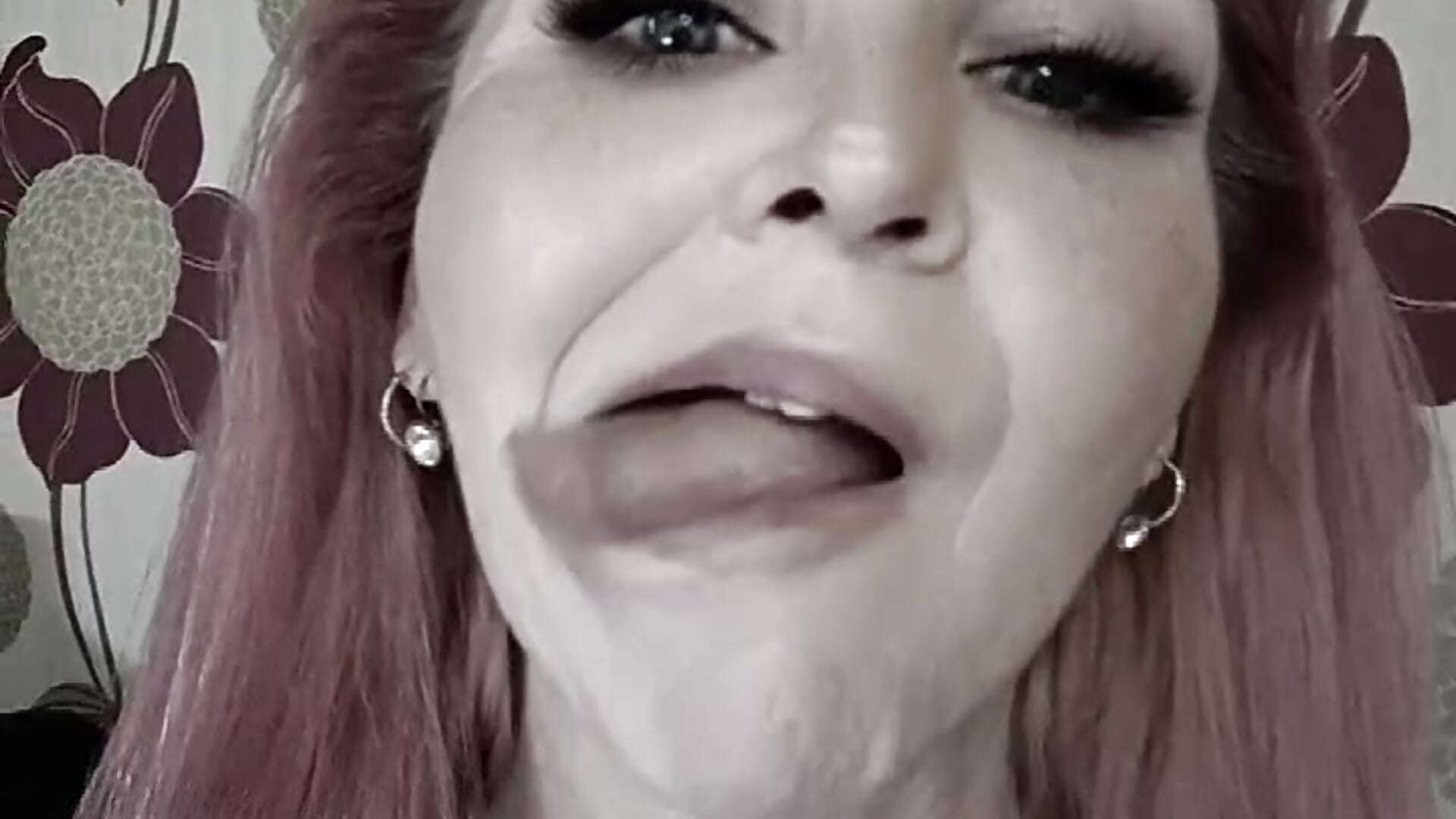 Мяуууу - video by CassandraSandra44 cam model