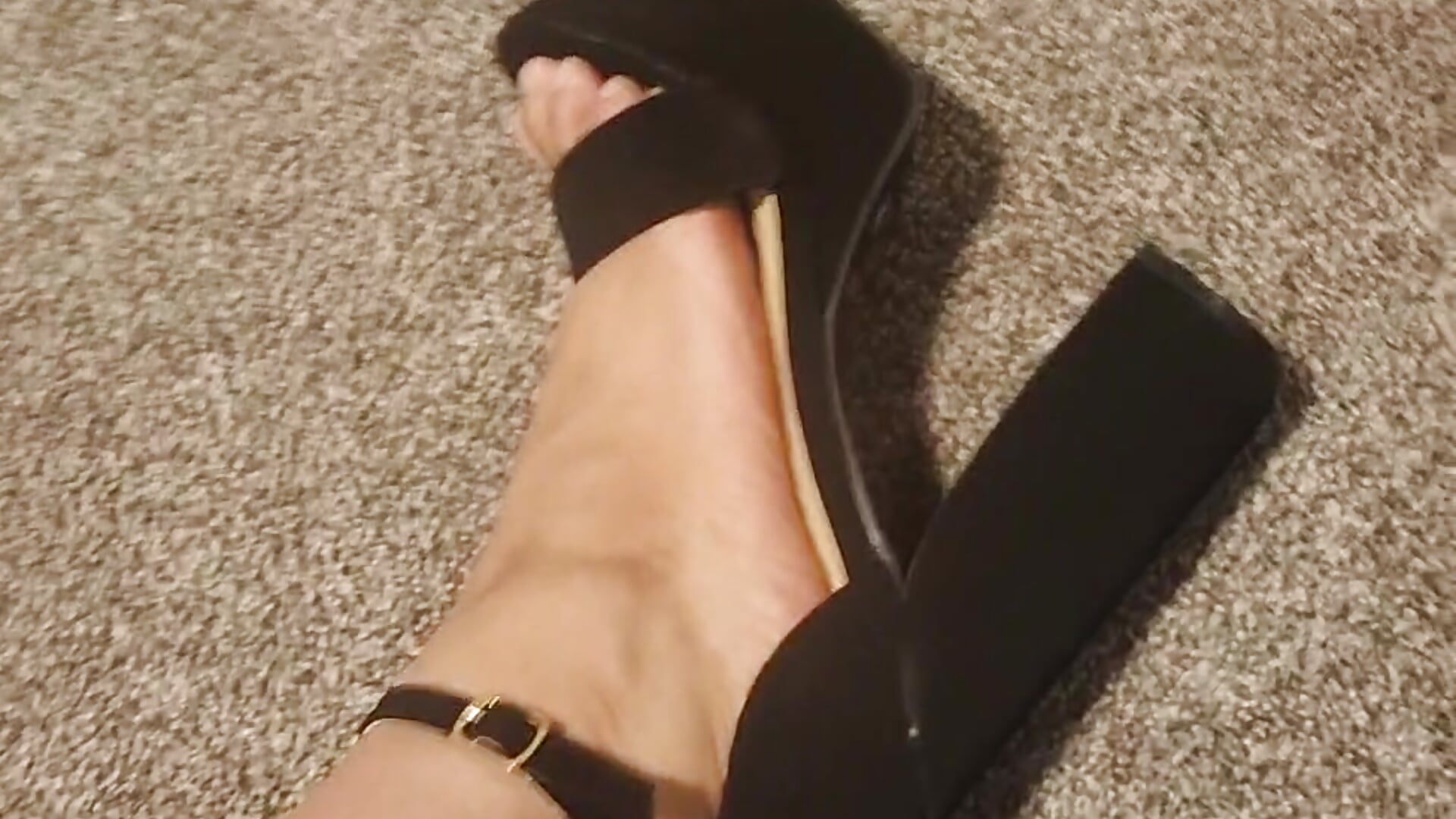 New shoes 👠, I love shopping 🛍 FOR THE FEET LOVERS - video by cinnaminnie cam model