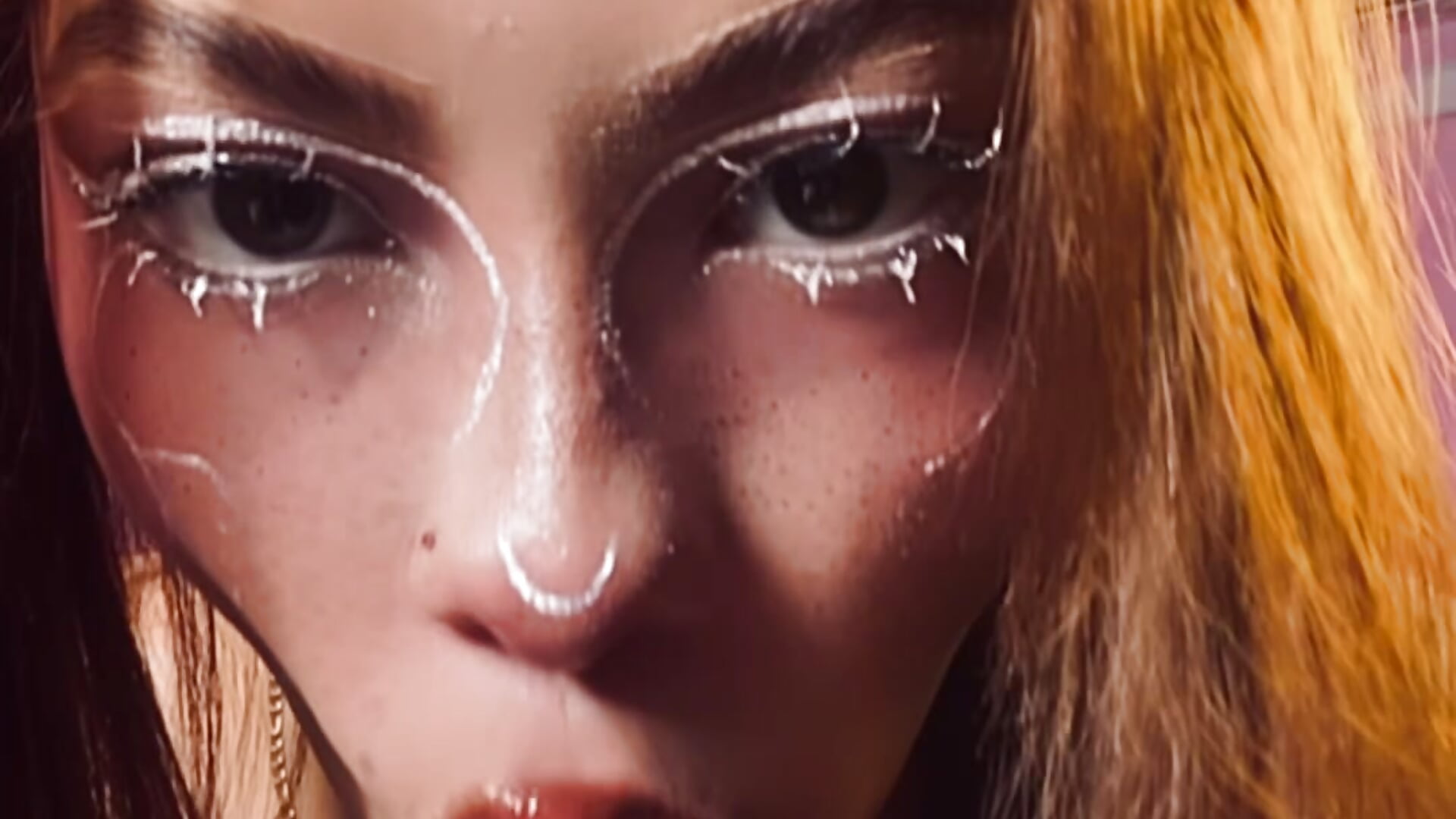 Suck dildo - video av Bunny_bel cam model