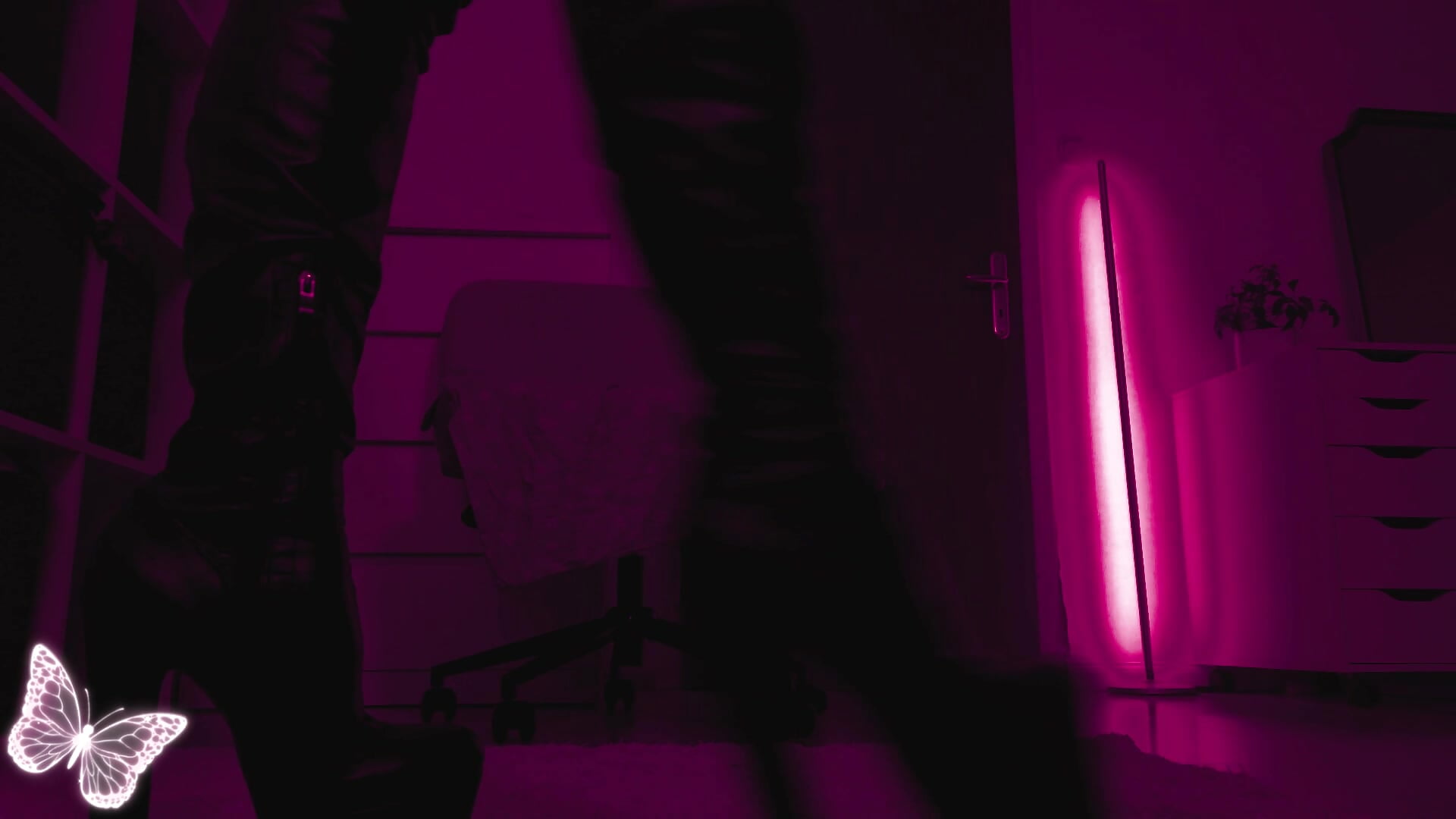 HeelsWalk - video di jenna-sxy19 modella di cam