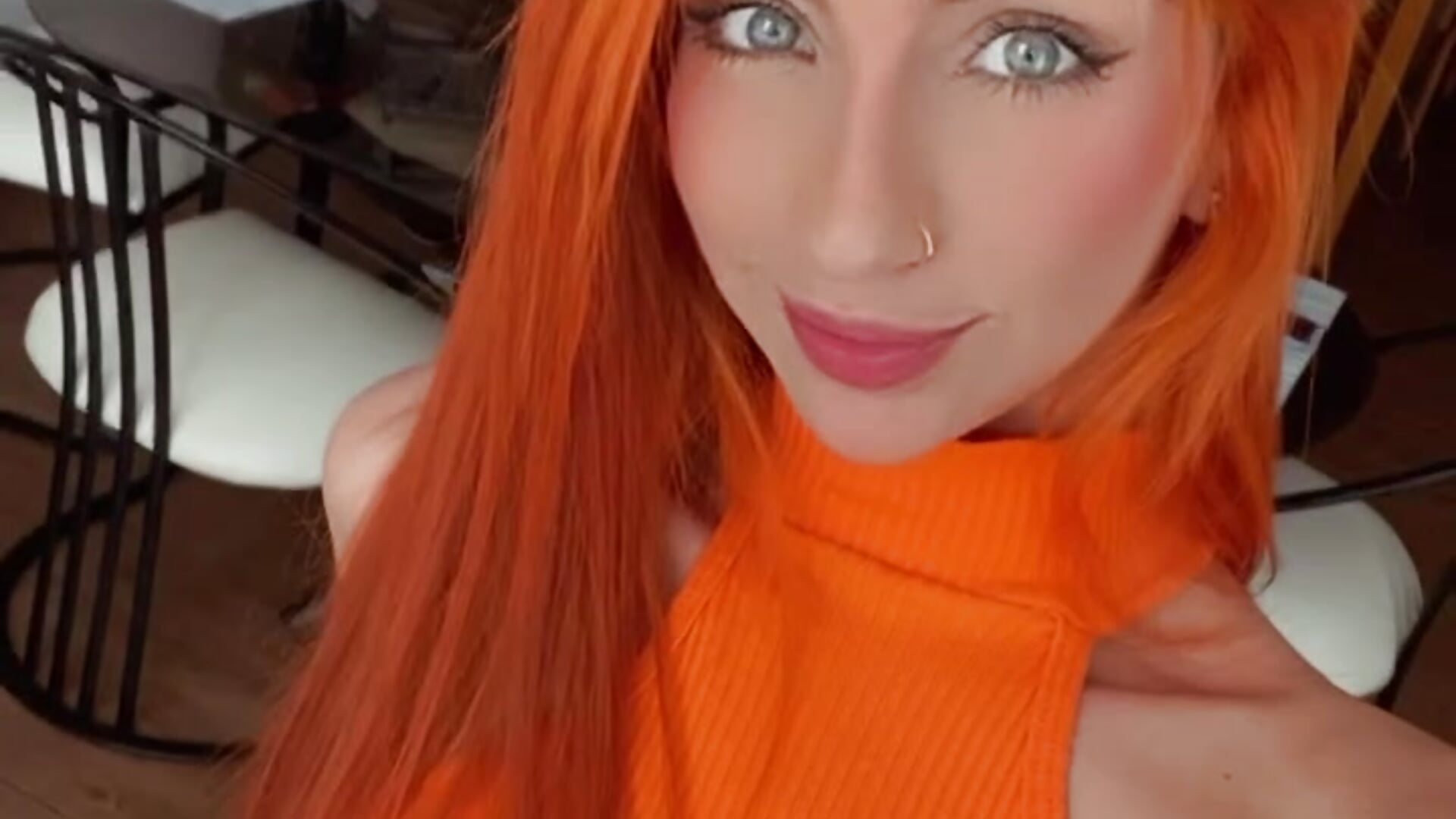 🍊 - video của người mẫu cam Lorenne_Miller