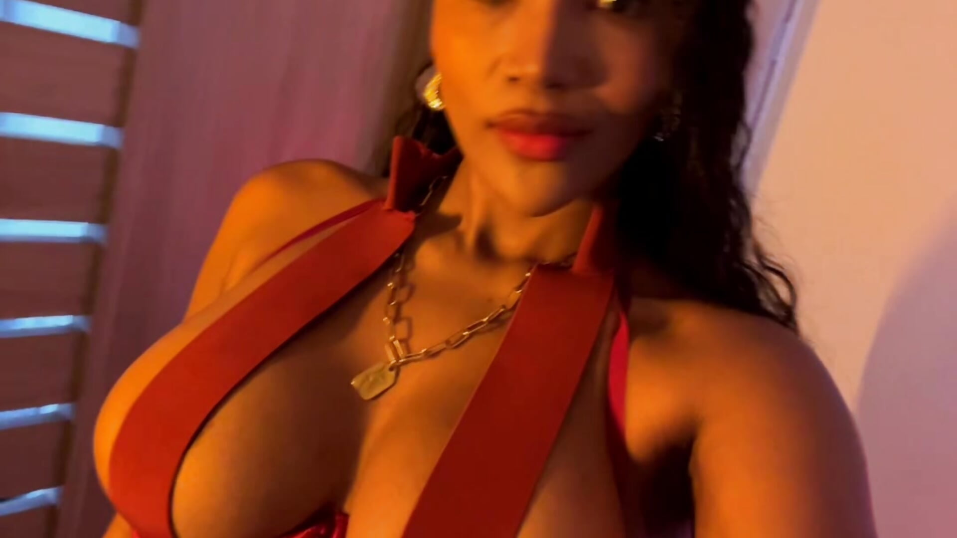 😈 – видео вебкам-модели moonlight_j