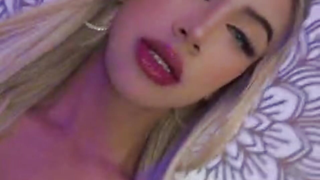 mmm come and lie to me saying that you love me - video by PersefoneWoods1 cam model