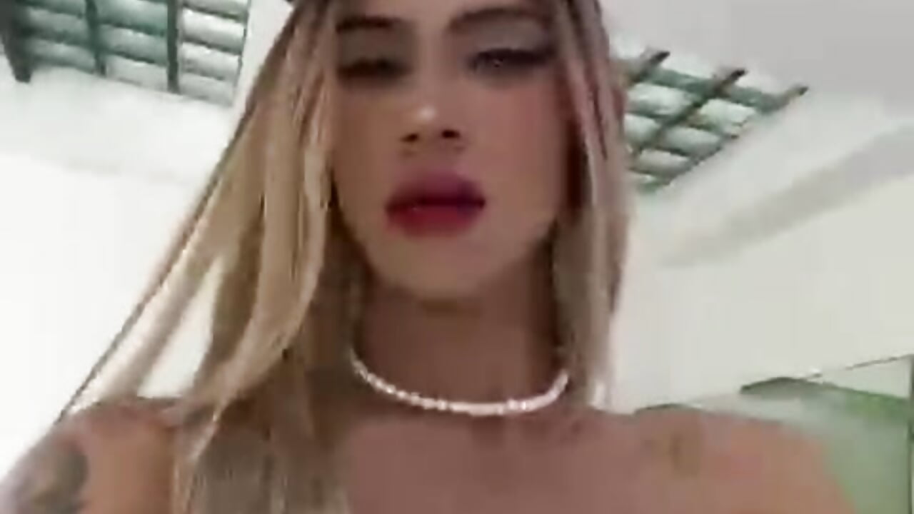 WhatsApp Video 2024-11-05 at 5,50,35 PM (2) - video by PersefoneWoods1 cam model