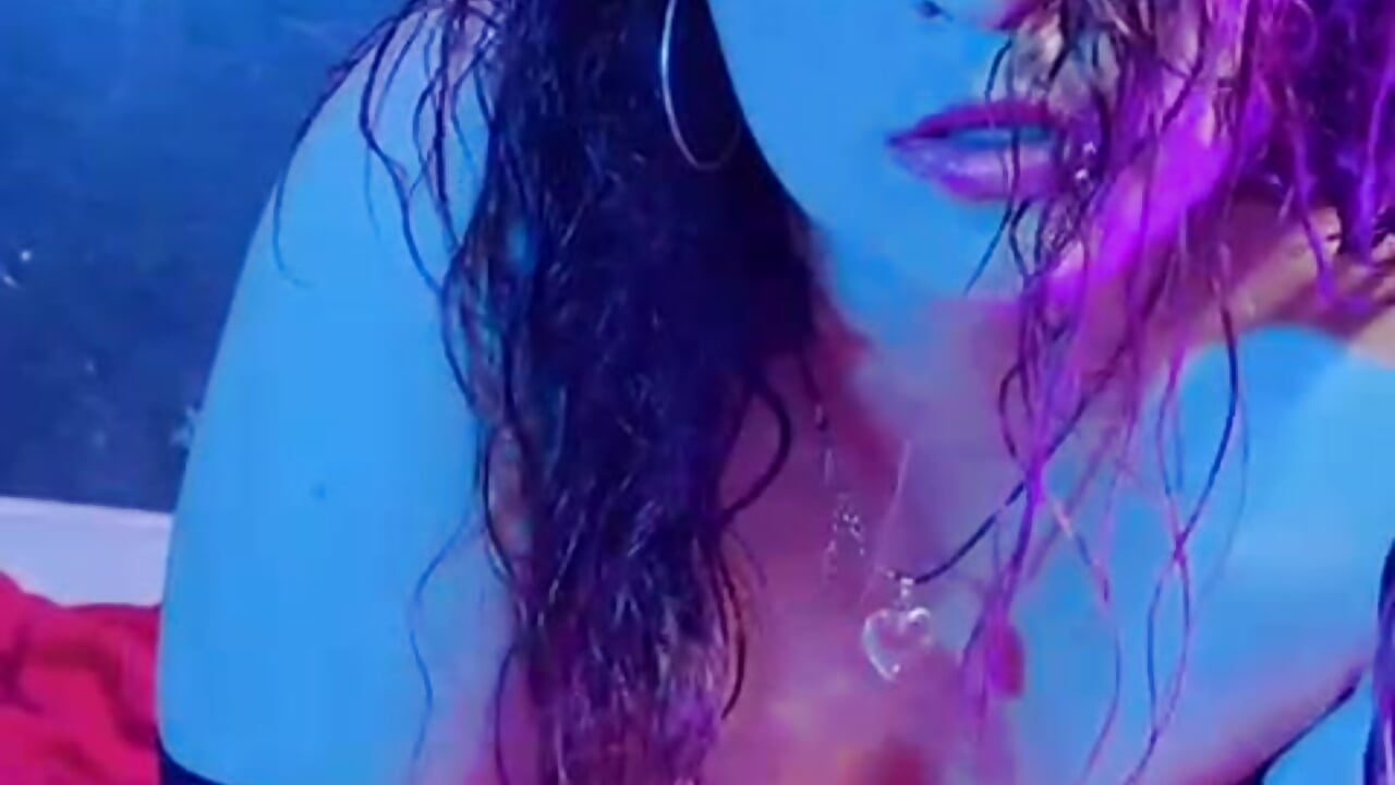 sexy 😈 - video od modelky/modela AndrySaenz18