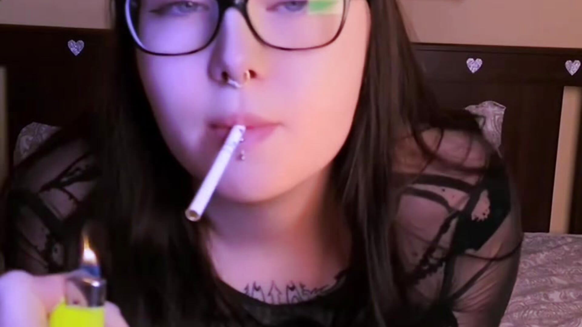 hot smoking – video od webkamerové modelky Arizonaa_Muse