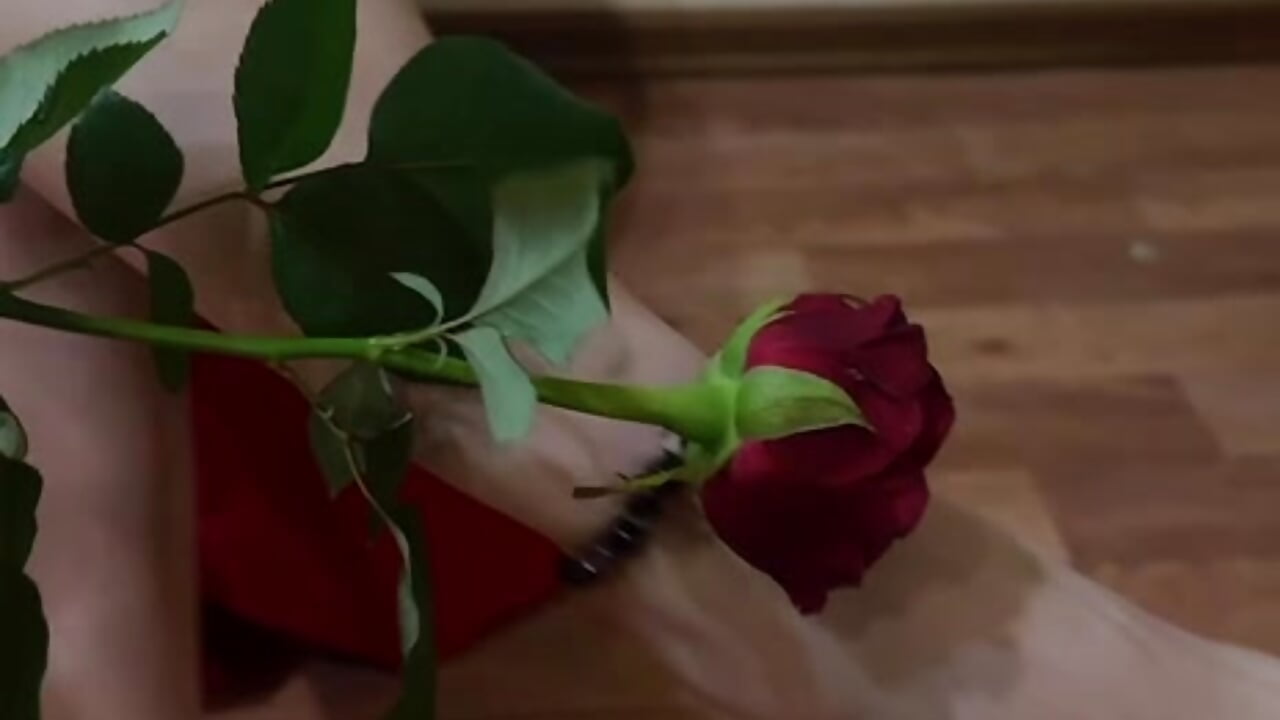 charming legs in roses 🌹 - video by Las_Vegas888 cam model