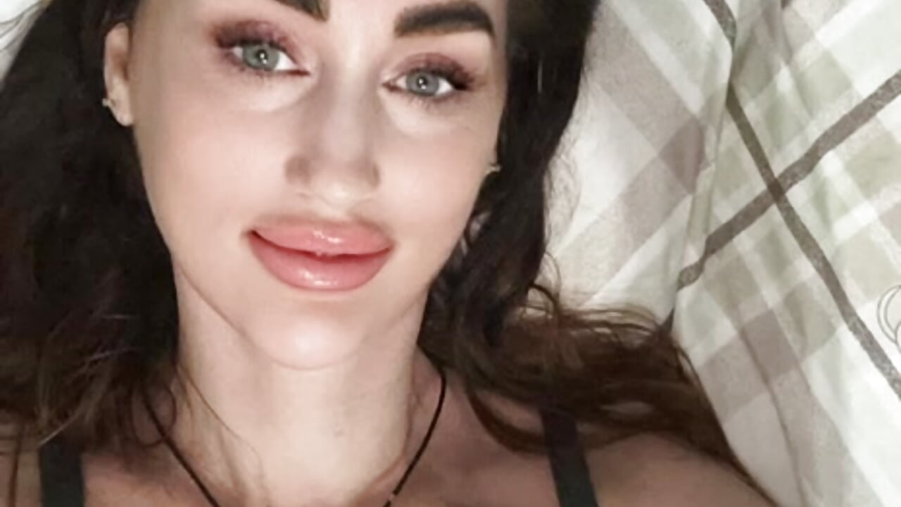 charming milf - video by Las_Vegas888 cam model