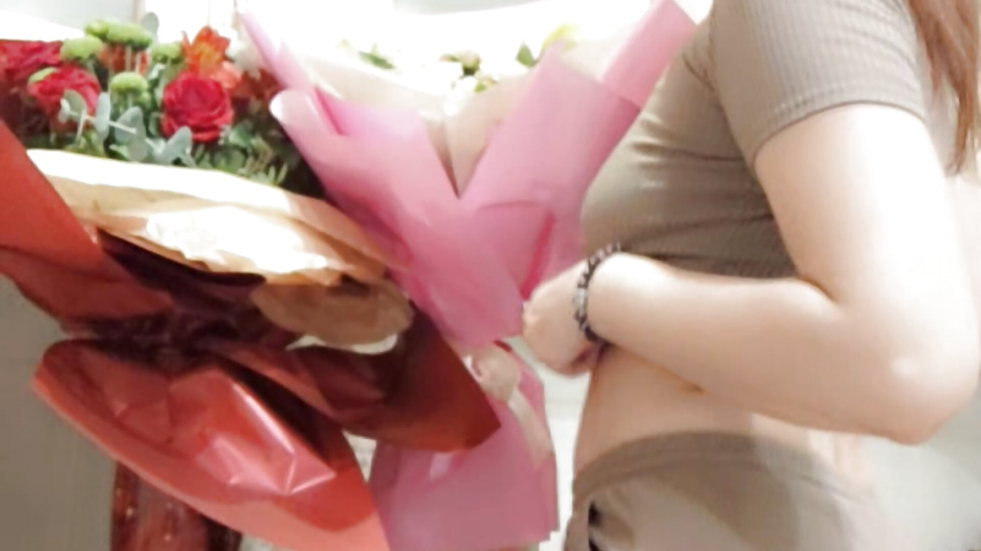 Love flowers 🌷💐🌺 - video by Las_Vegas888 cam model