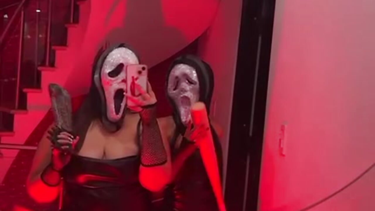 Thank you for this wonderful day with us, we'll be together again soon 😈💦 - video by SaraRoy_ cam model