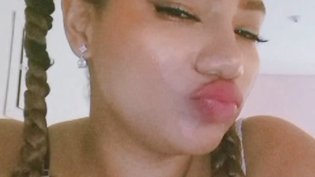 Hello 😈😊 - video by Lawrenhils cam model