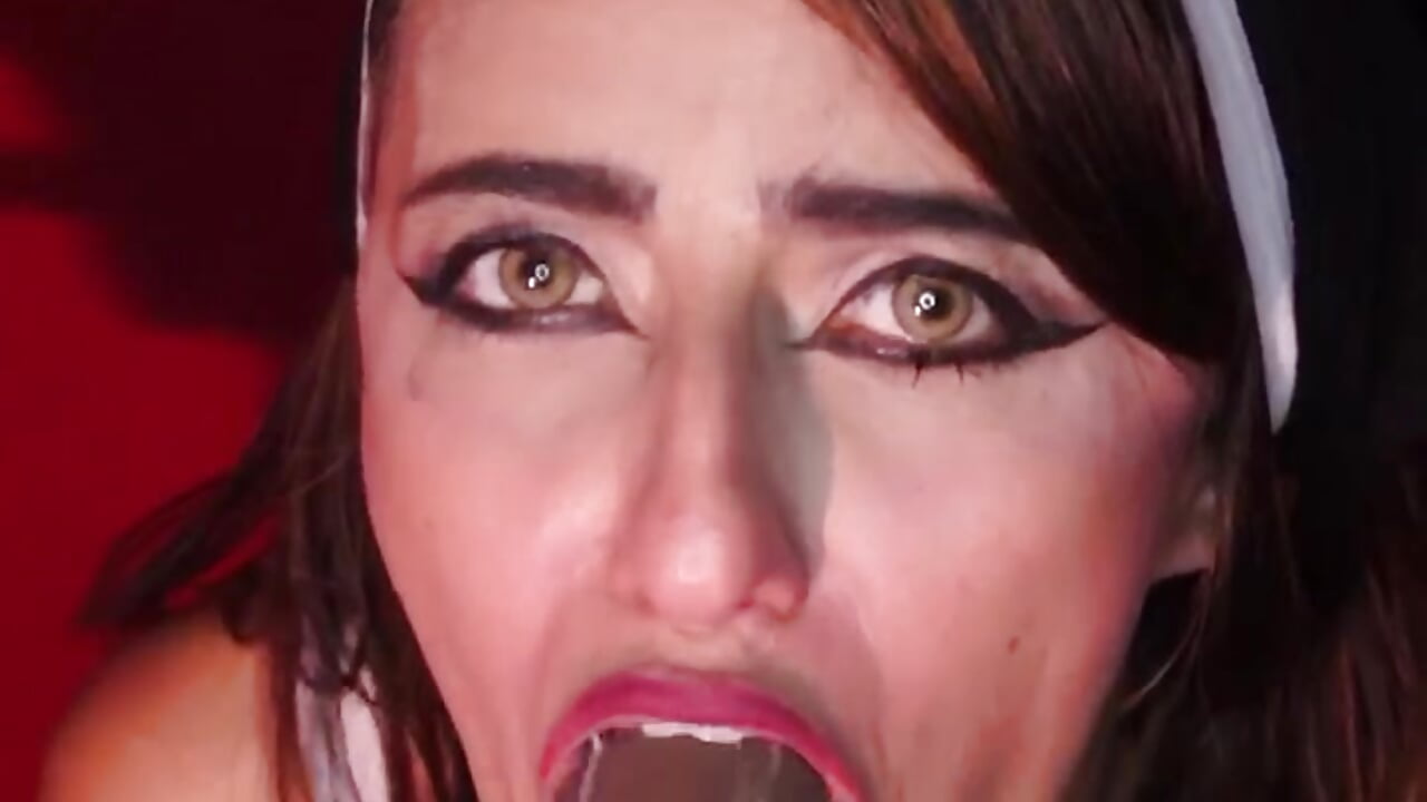 Fuck my throat until my face and eyes destroy