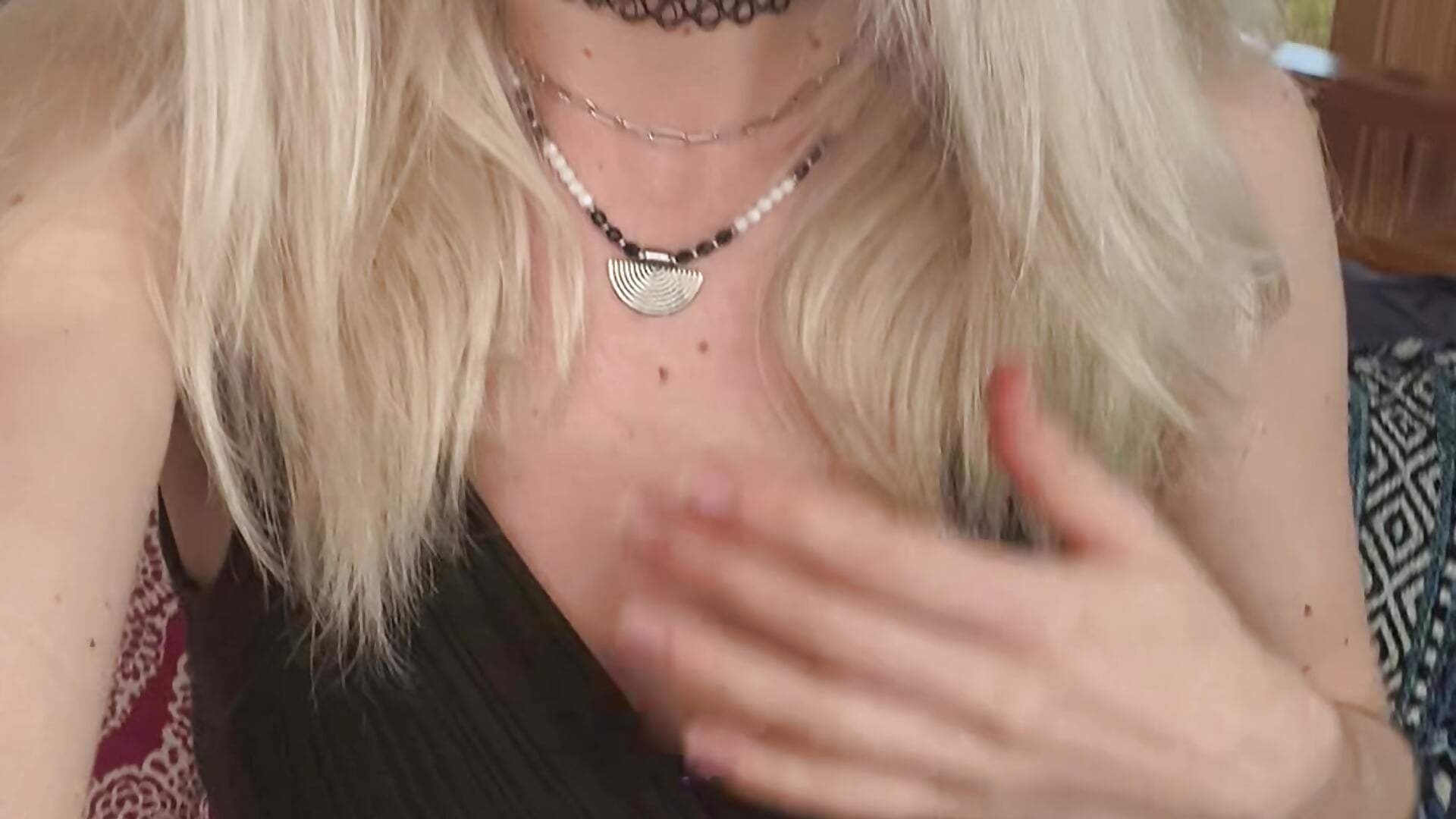 Tease－カメラキャストのallyelliotの動画