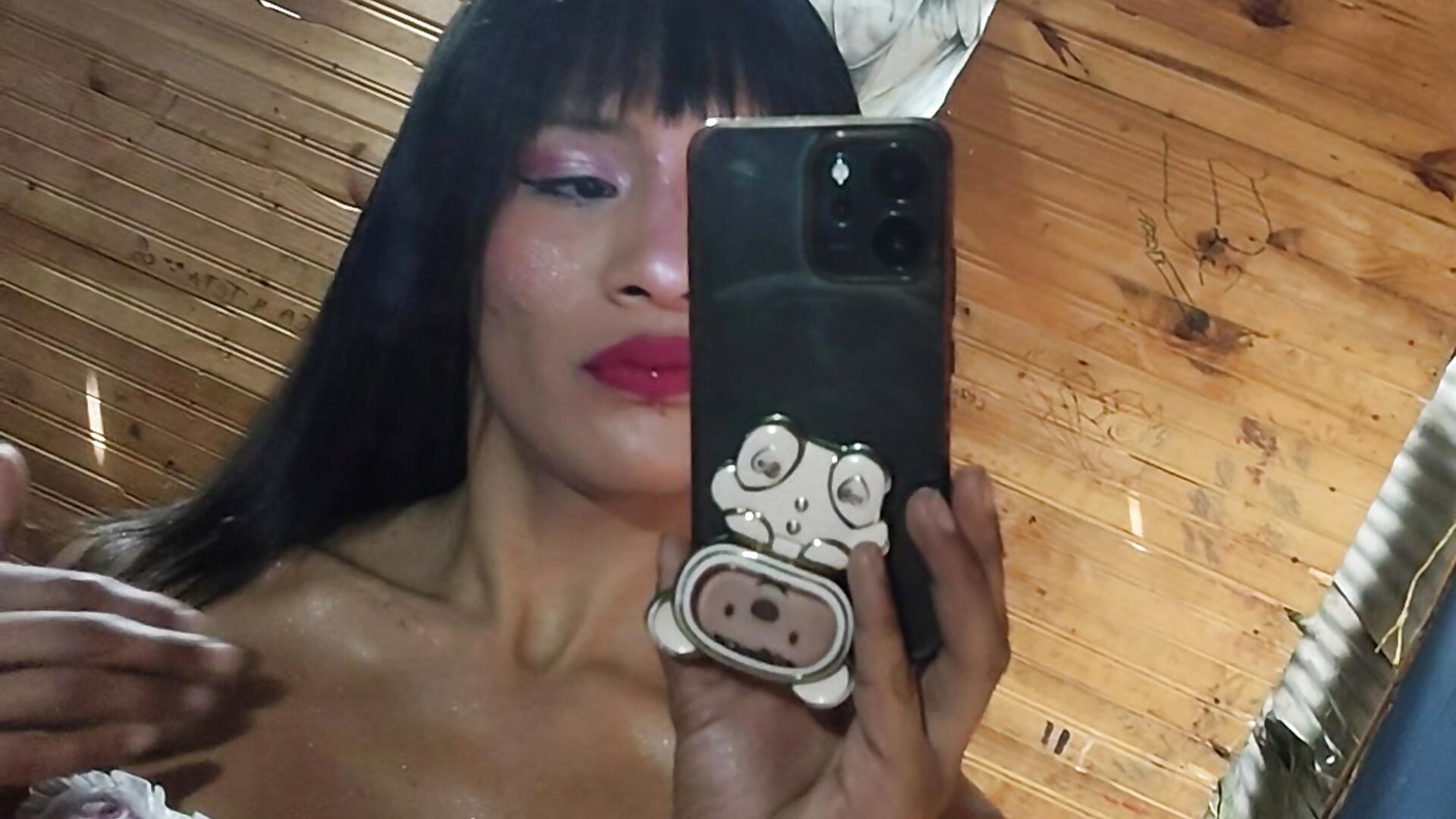 Beautiful girl - video by Aura_love69 cam model