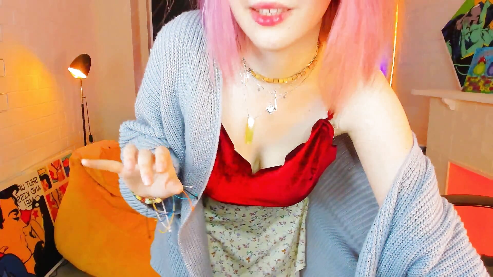 little dances as usual - video by MoulenMenay cam model