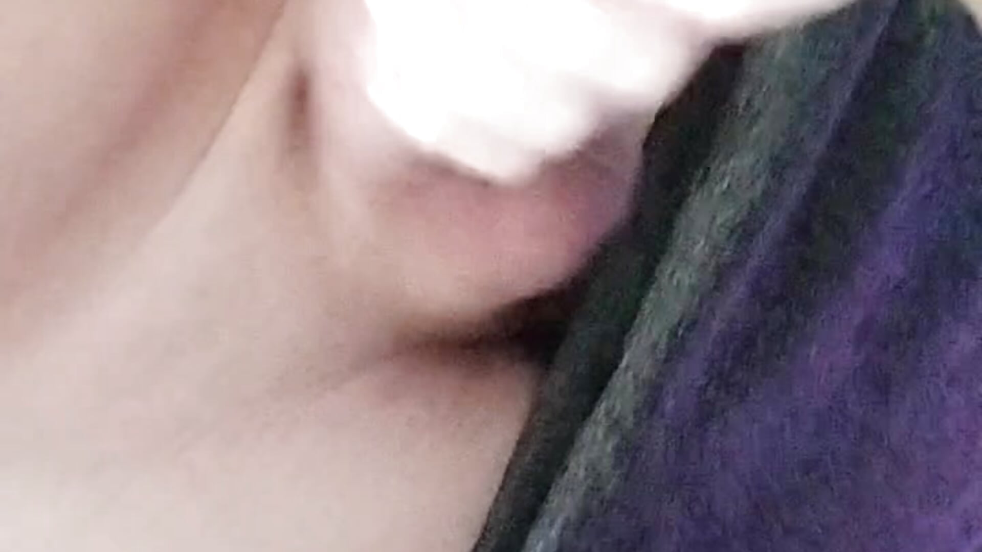 A Lot Of Cum 😋 - video LukasSilk kameramallilta