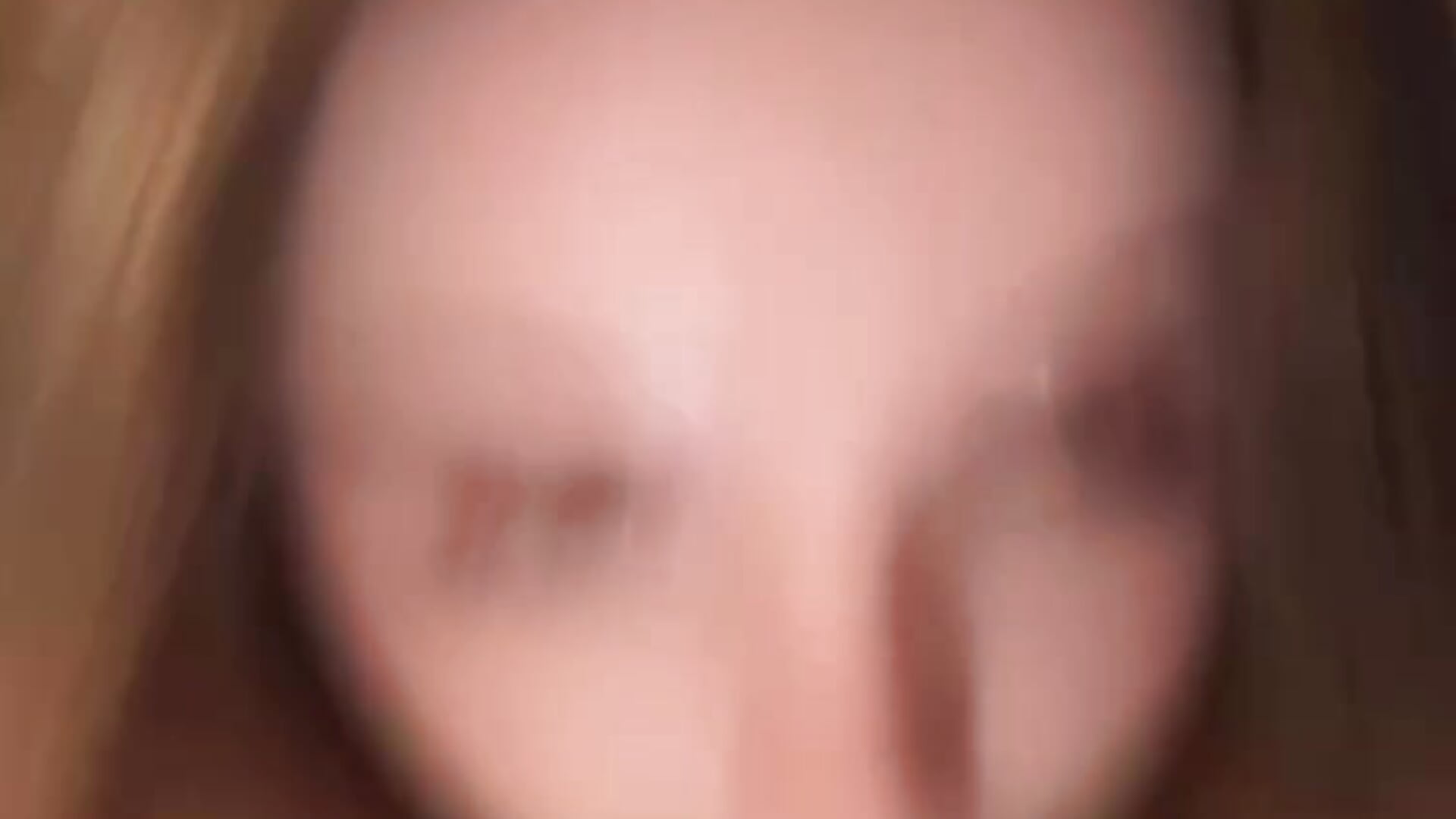 its me - DominikaElis adlı kamera modelinin videosu