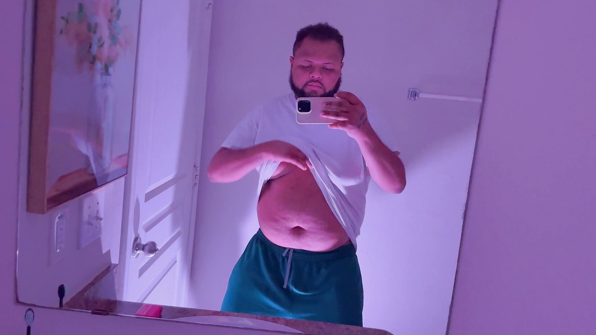 IMG_2561.mov - video by papijusto cam model