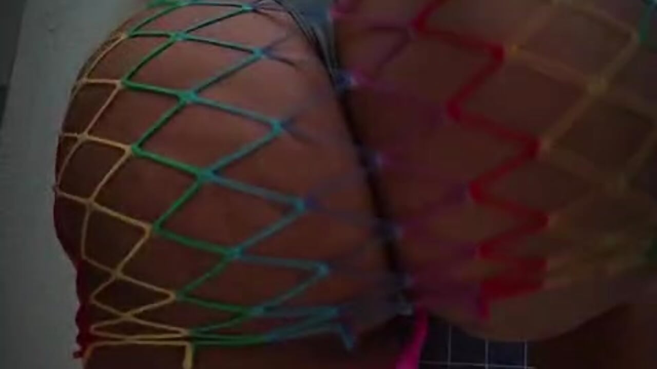 Look at this view 🔥 Just a small sample of what you see when I put on the colorful fishnet… - video by OliviaBurning cam model