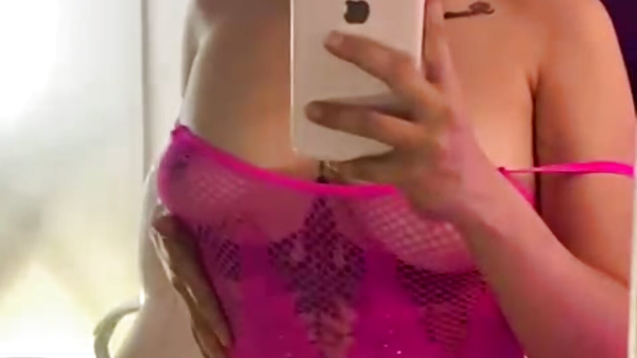 Pink dress like pussy - video by amelie_jhons cam model
