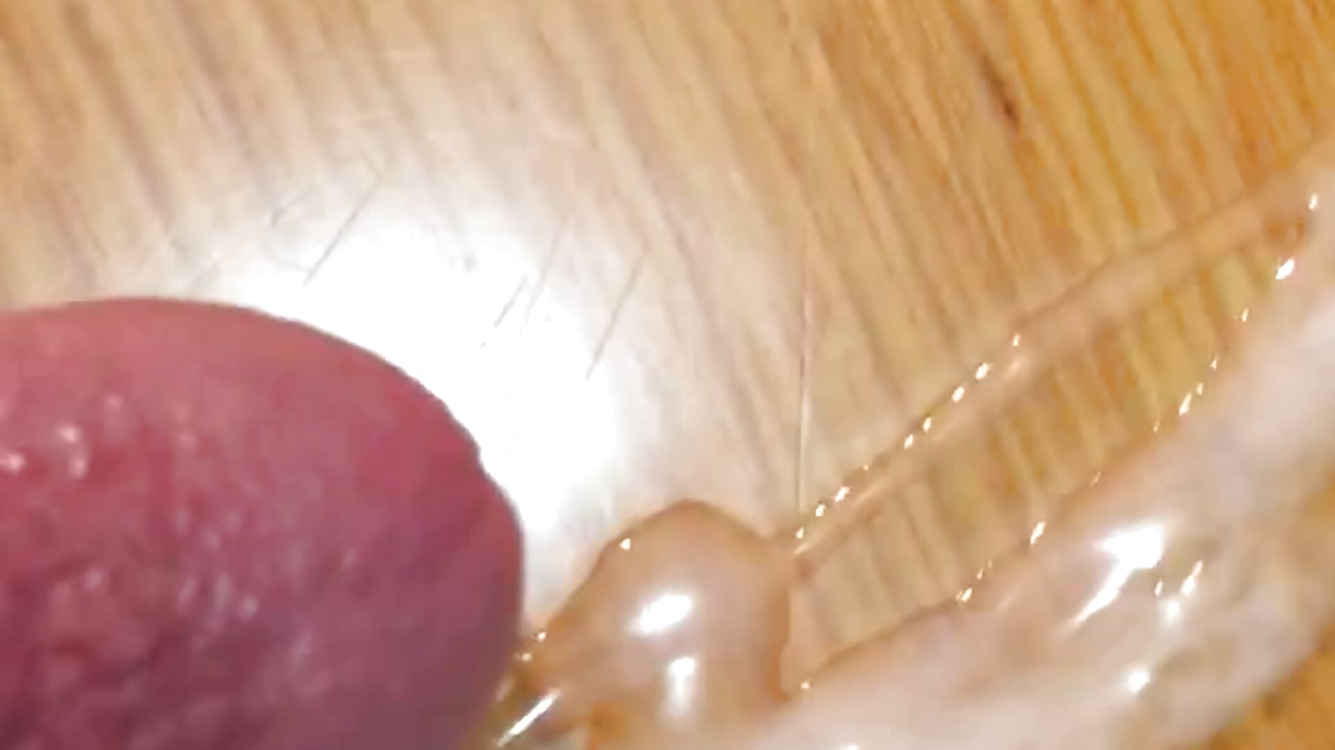 Shooting big load over my desk, cock zoom - video by LatinBear cam model
