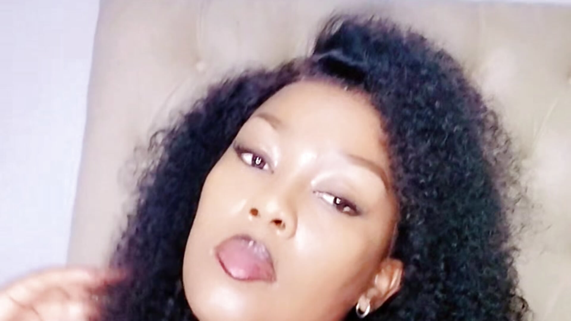 Lovely me - vídeo de la modelo de cam CuteBootyBae