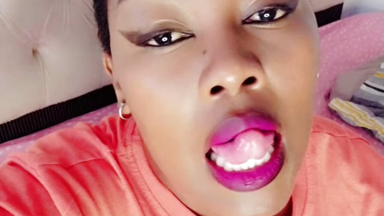 😍 - vídeo de la modelo de cam CuteBootyBae