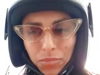 Bike show 🛵 - فيديو من Izabella_Bella موديل الكام