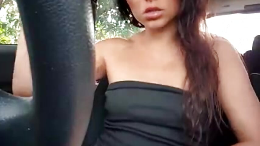 Sexy show in a car 🚗 - ক্যাম মডেল Izabella_Bella-এর ভিডিও