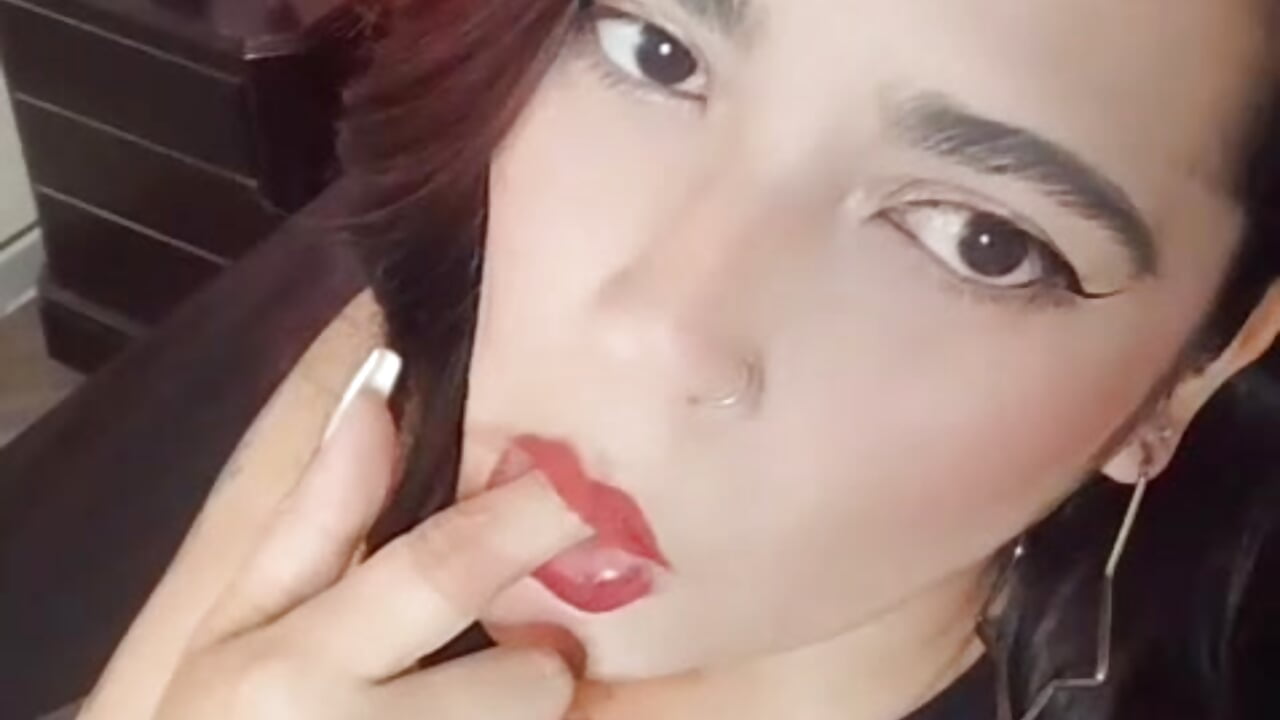 WhatsApp Video 2025-04-01 at 6,22,49 PM - video by Cleopatracute_ cam model