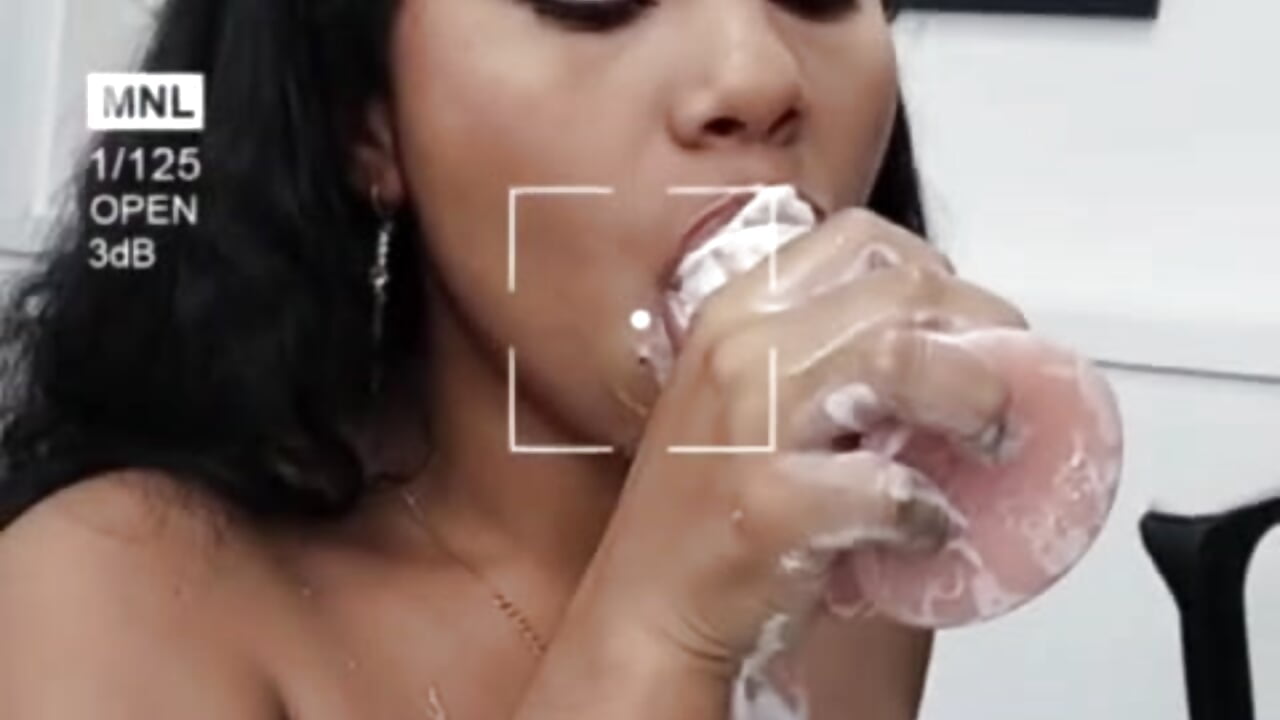 hay !! - video by Loren_bounce cam model