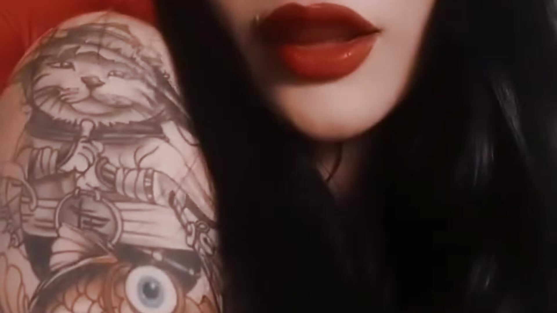 sexy - video by luccy21_ cam model