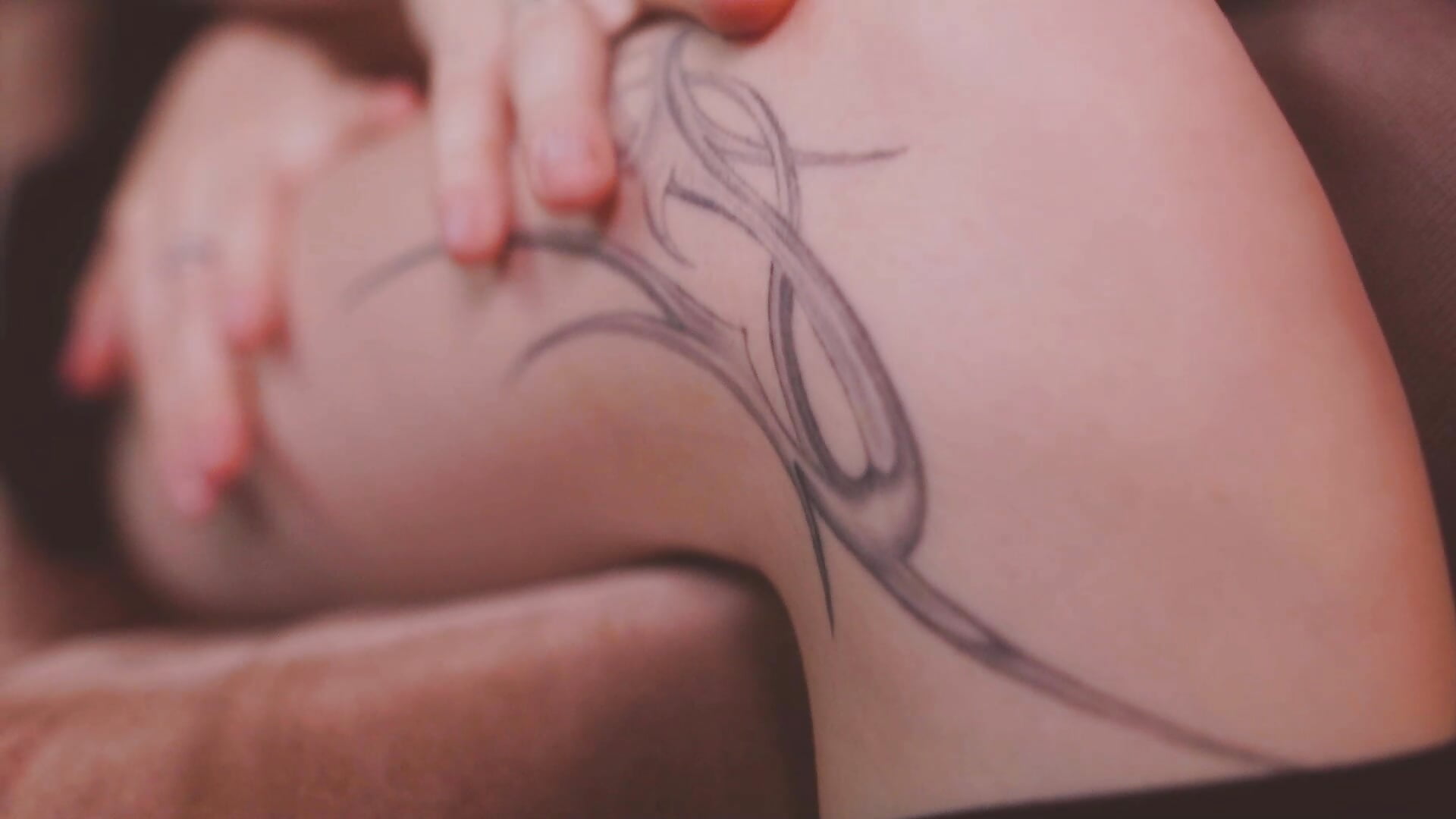 tatto - Ashley_Mintt主播的视频