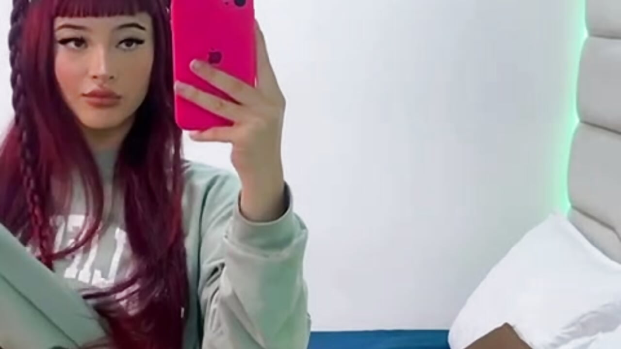 🔥💚 - video by iam_scarlett_hot cam model