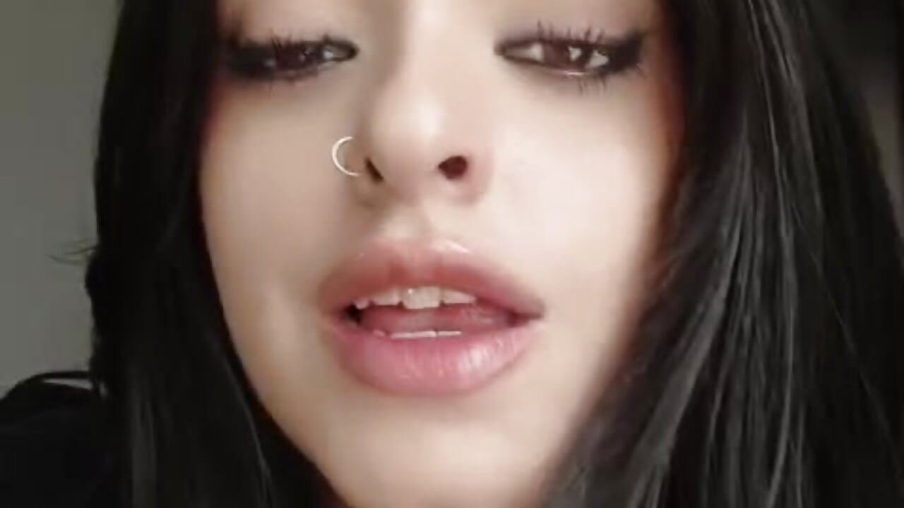 Take - video by YourMissAlice cam model