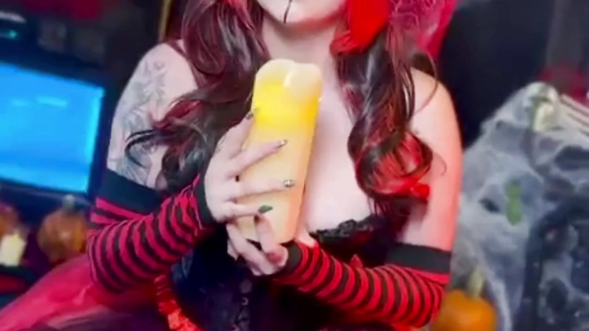 Your Favorite Witch 🪄 - video của người mẫu cam AmbarHills_1