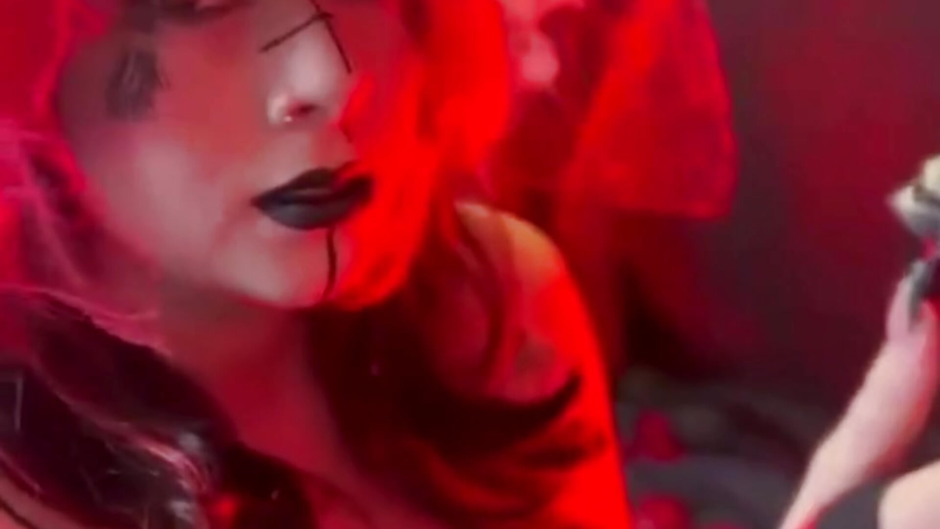 The wife of boogie man 💀 - video của người mẫu cam AmbarHills_1