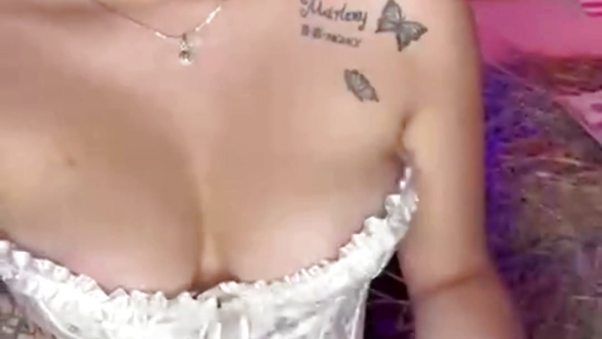 so hot 🔥🤠🥵 - video by AmbarHills_1 cam model